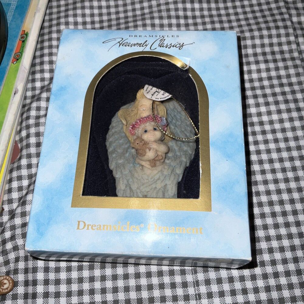 Dreamsicles Heavenly Classics Love Love Love 1996 Angel Cherub Ornament New